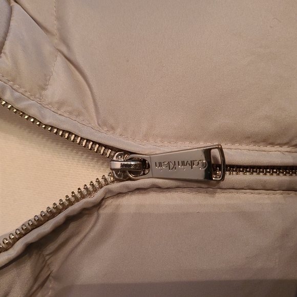 Calvin Klein Puffer jacket - Picture 4 of 8